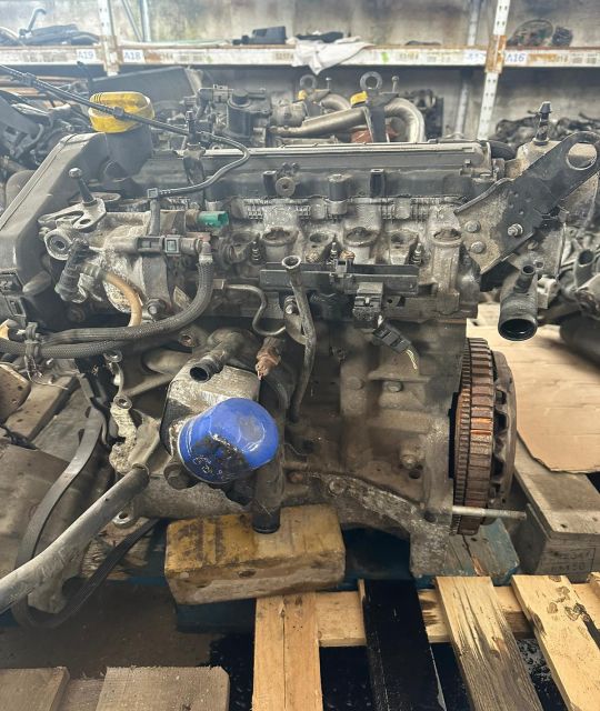 Motor fara anexe Dacia Logan prima generatie (facelift)