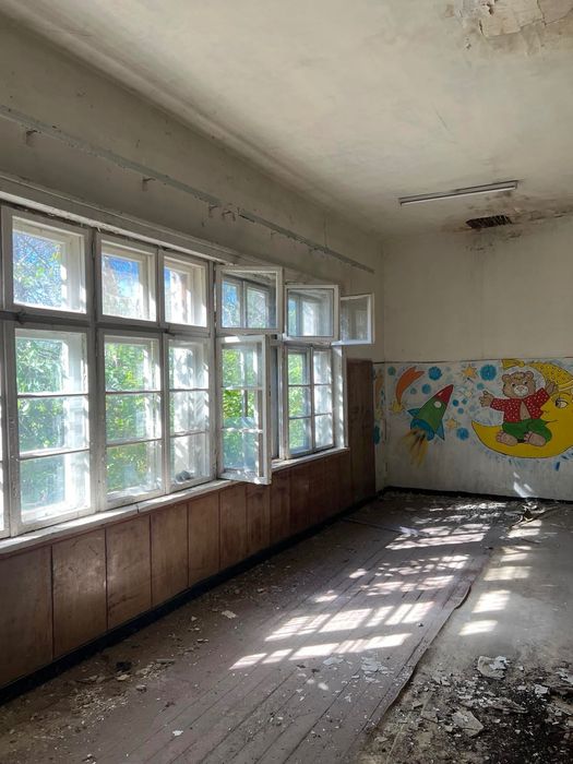 Самостоятелен имот (бивше училище)