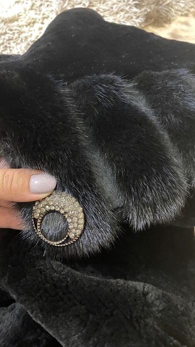 Продам шубку мутон 20000 тг