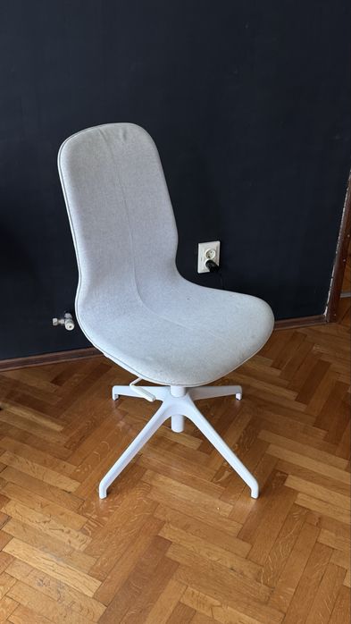 IKEA LÅNGFJÄLL въртящ офис стол
