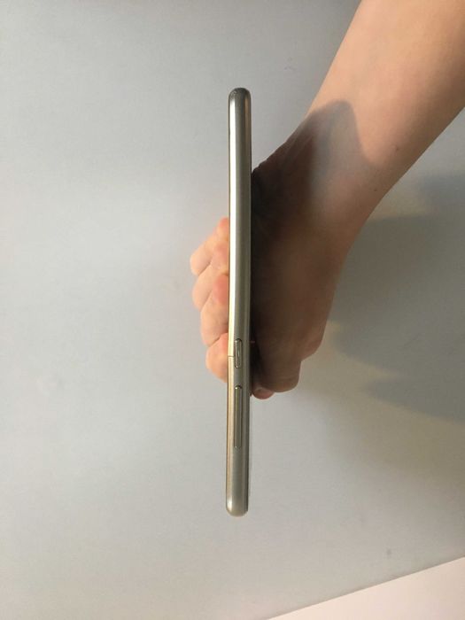 Honor 8 Lite, модел PRA-LX1