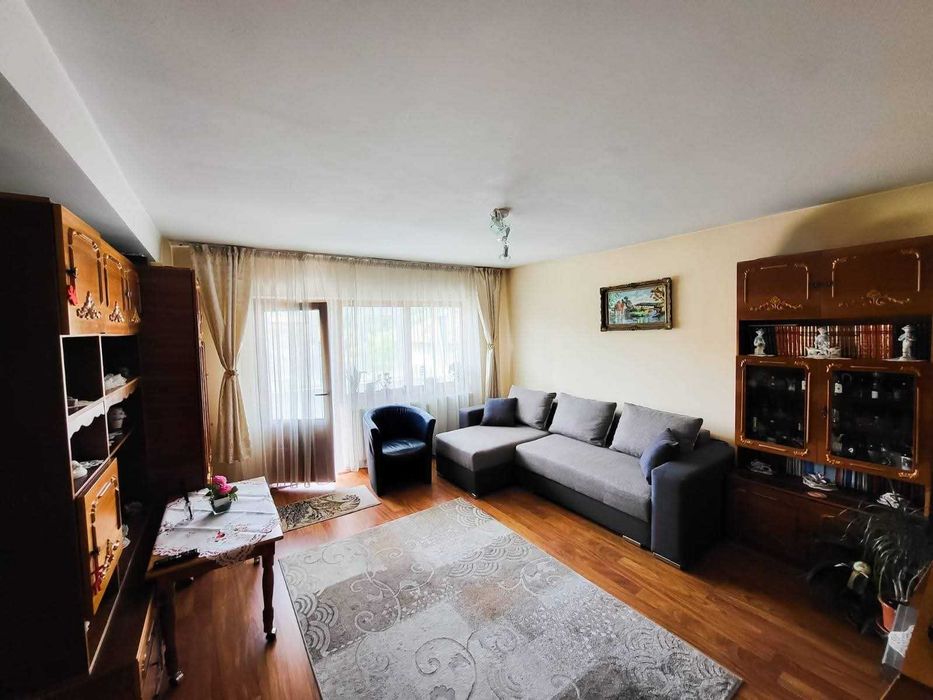 Apartament 3 camere, Comănești - Strada Gîrlei
