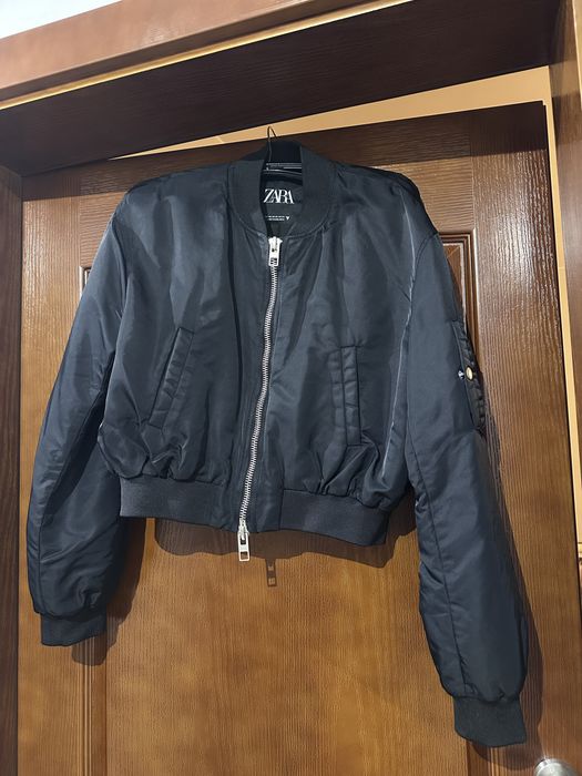 Дамски якета, бомбъри и сака от букле, символични цени, марки Zara, Mango, H&M, XS/S размер