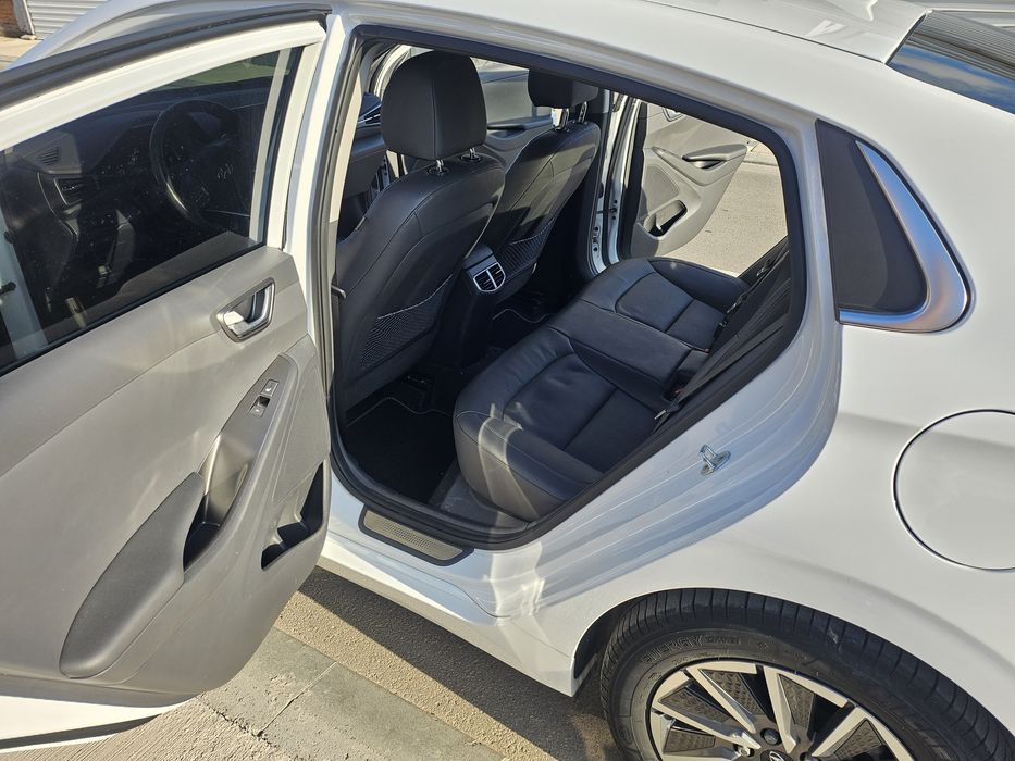 Hyundai Ioniq Facelift 38 kWh / В ГАРАНЦИЯ / ПРОМОЦИЯ ДО КРАЯ на 2025