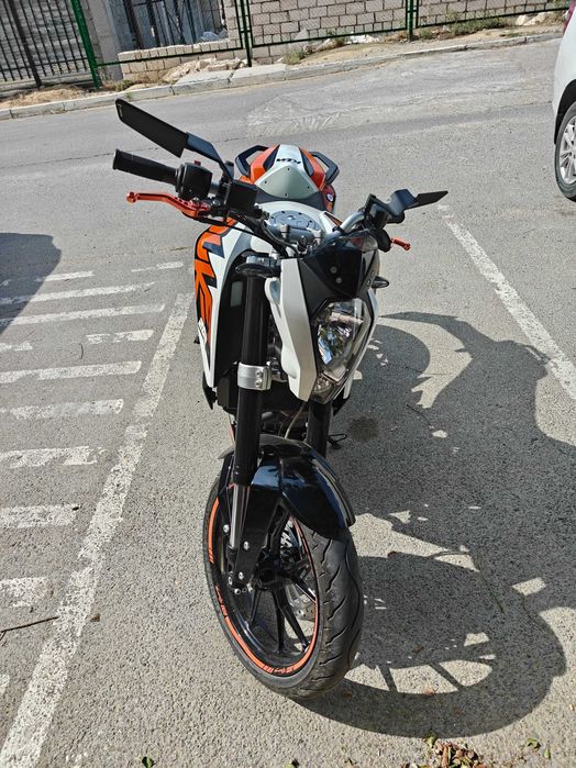 Мотоцикл KTM Duke 200
