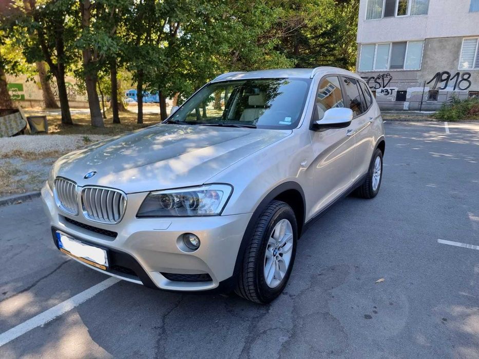 Автомобил BMW X3 F25