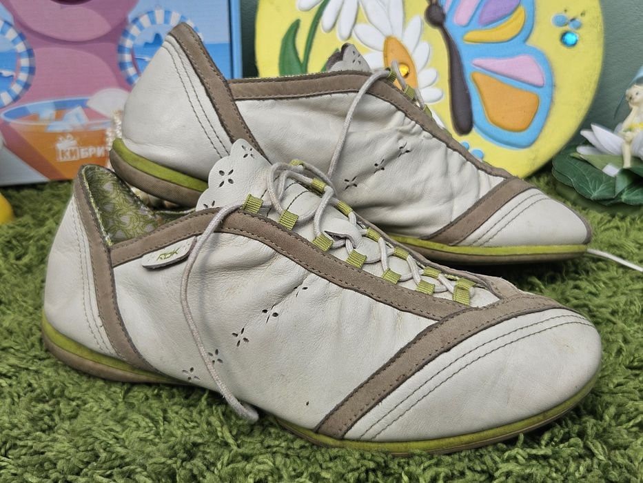 Reebok спортни обувки от кожа N38
