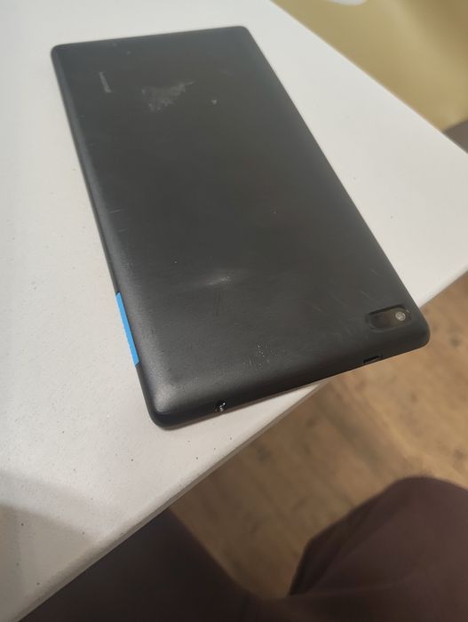 Таблет LENOVO работещ