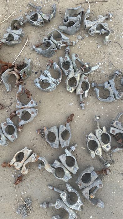 Хомуты для стр. лесов