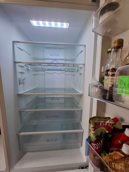 Продам холодильник Haier 120000