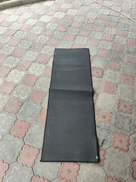 Ковролан коврик.