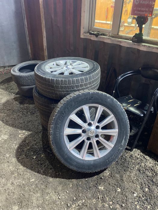 Продам Диски с Резиной Тойота