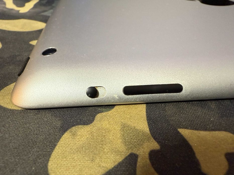 iPad 4th Gen (WiFi) / 128GB / Айпад