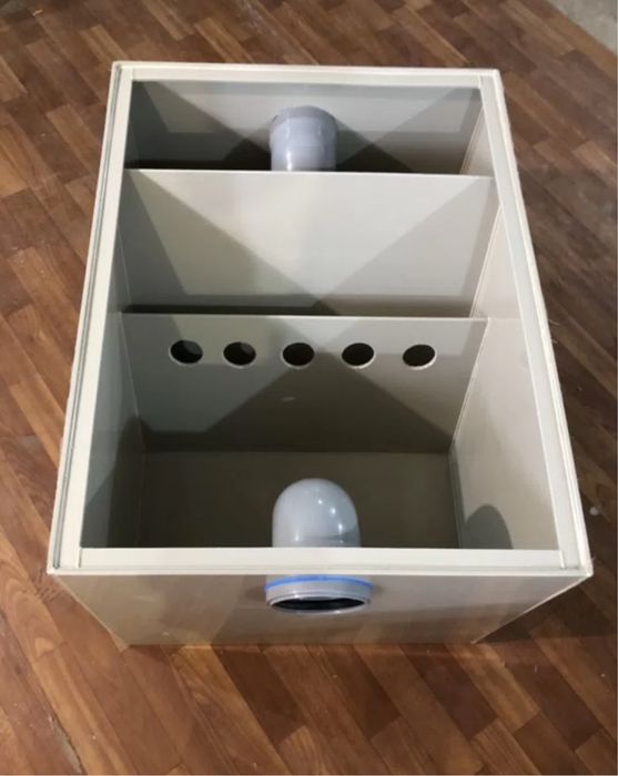 Жироуловитель(отстойник) , частицо улавливатель