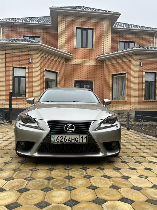 Бампер lexus IS 2014 xe 30