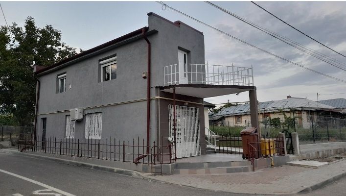 Vand Apartament cu 2 camere-Etajul 1+Terasa!Avans-20000 eur+Rate!