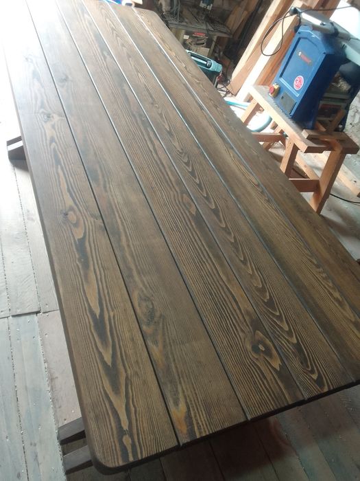 Стол из массива сосны