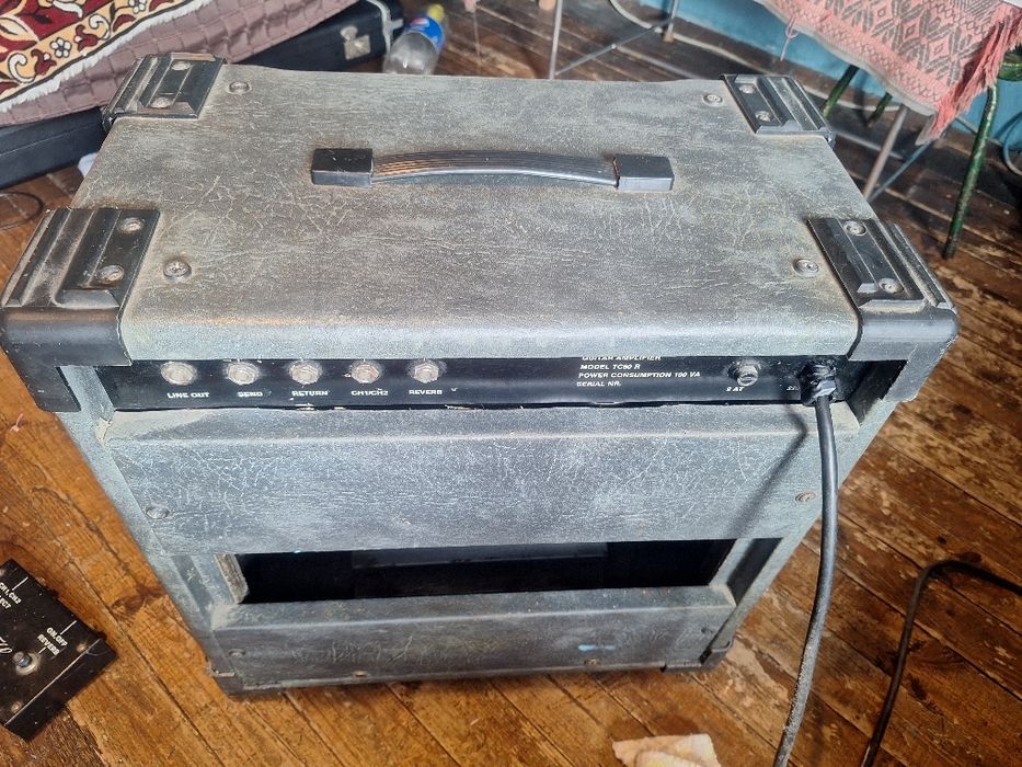 Усилвател за китара Dave Larios