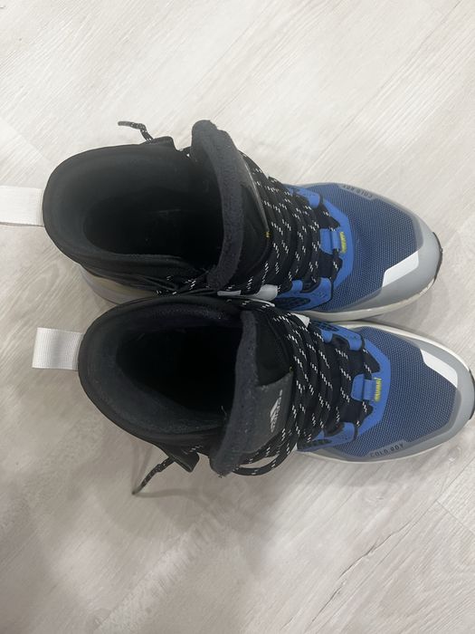 Кроссовки для хайкинга, Terrex trail maker mid cold rdy