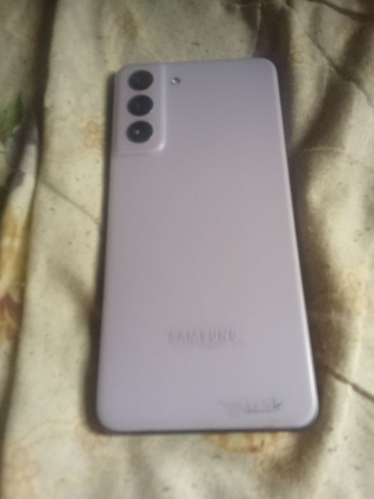 Обменяю либо продам Samsung s21 fe