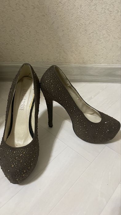 Обувь 38,39 размеры