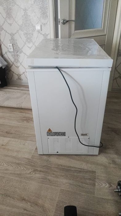 Морозильник продам срочно