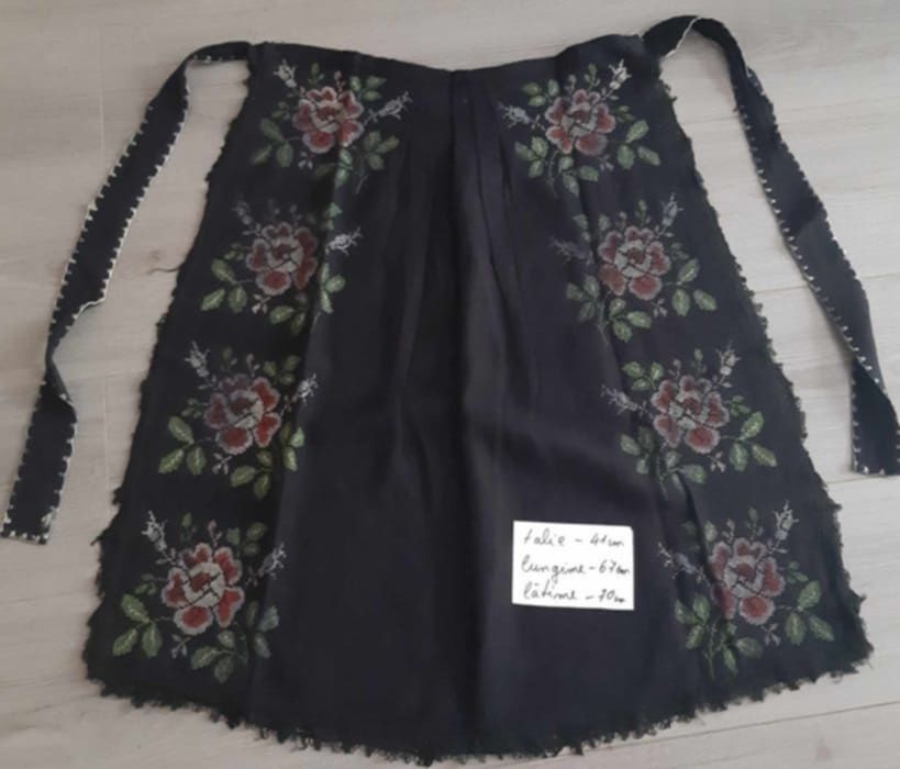 Costume populare vechi, autentic  - mărimea M-L