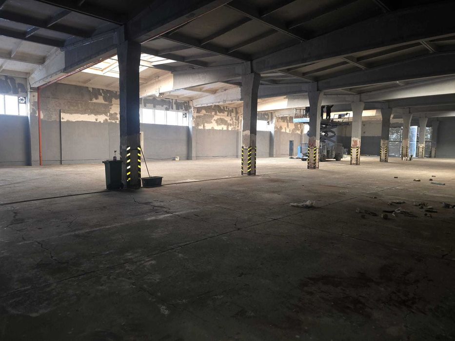 Inchiriem hala industraia Ploiesti (zona PLoiesti Sud)