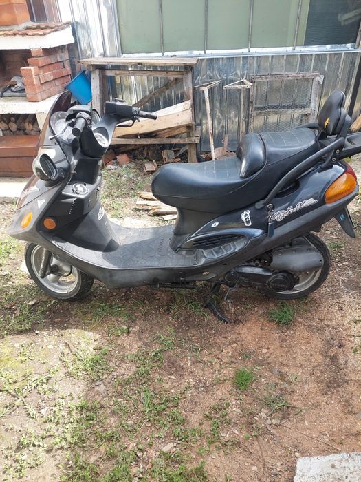 Vând scuter kimco 50 capacitate