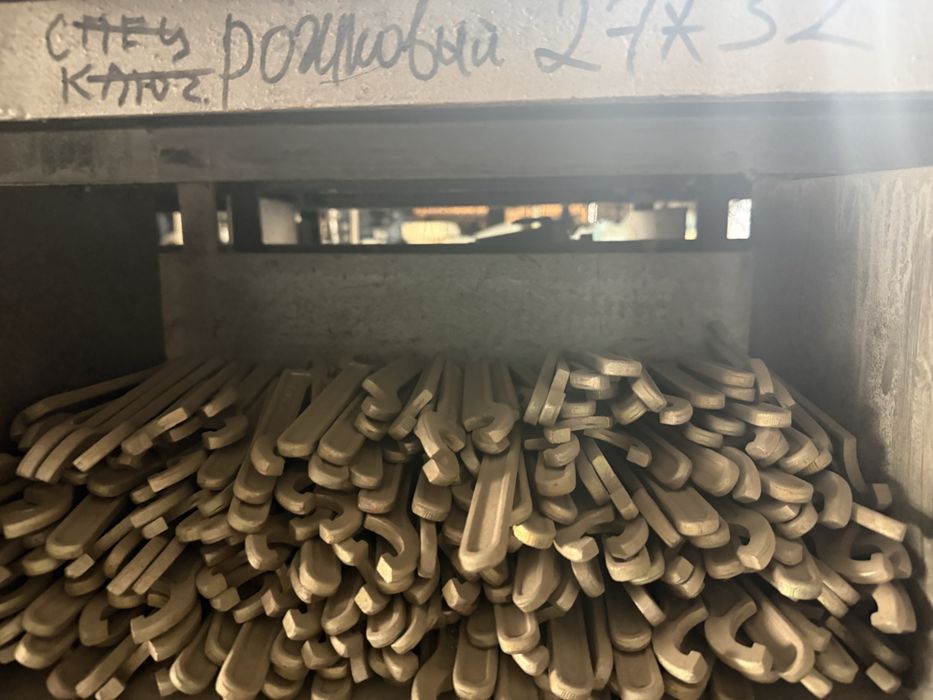 Ключи рожковые .