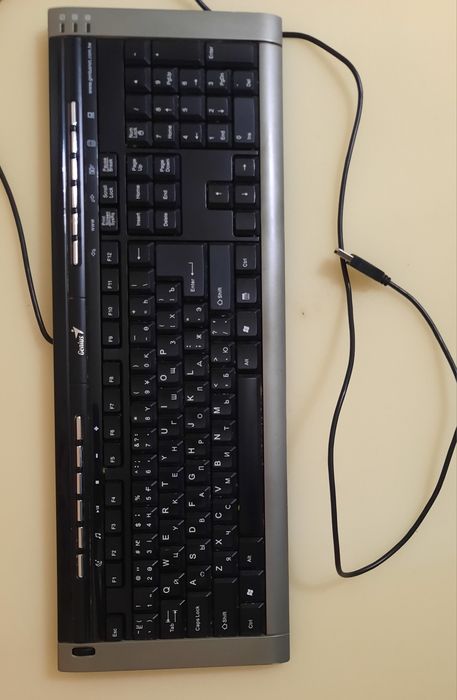 Клавиатура. Б/у. В рабочем состоянии.