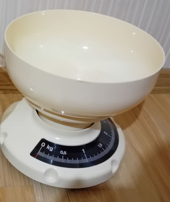 Кухненска везна кантар 3кг