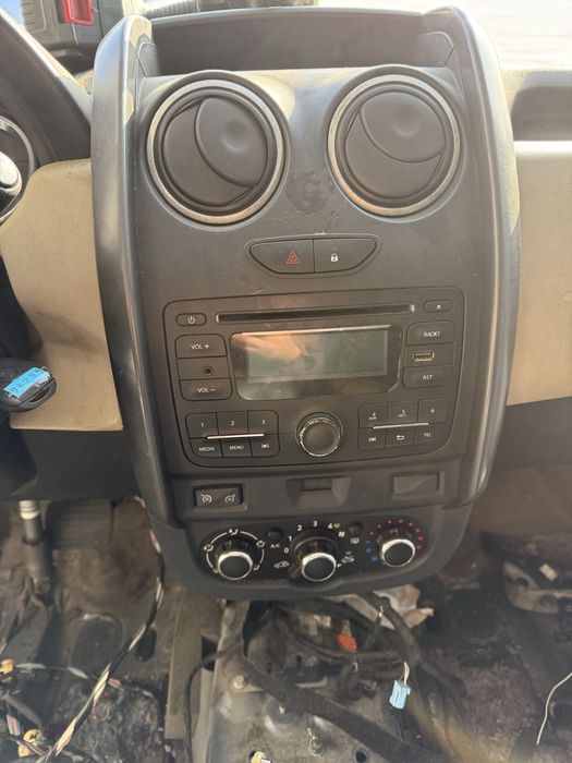 Торпеда, панель на Рено Дастер Renault Dastur