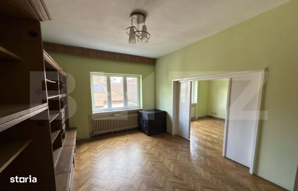 Apartament cu 5 camere, 143 mp, zona Centrala