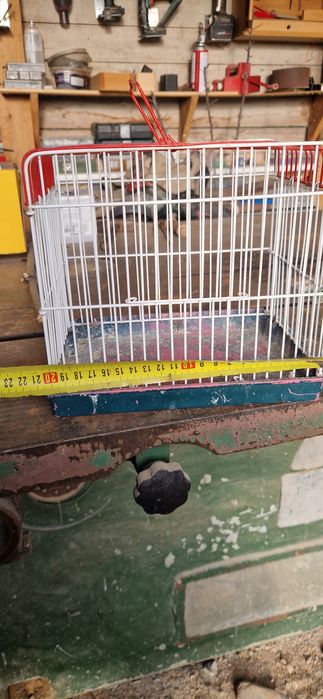 Vand colivii pt canari  sau alte pasari