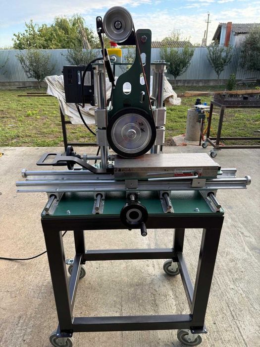 Masina de rectificat plana.