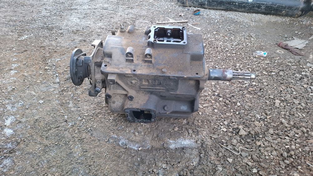 Продам КПП Зил- 130.