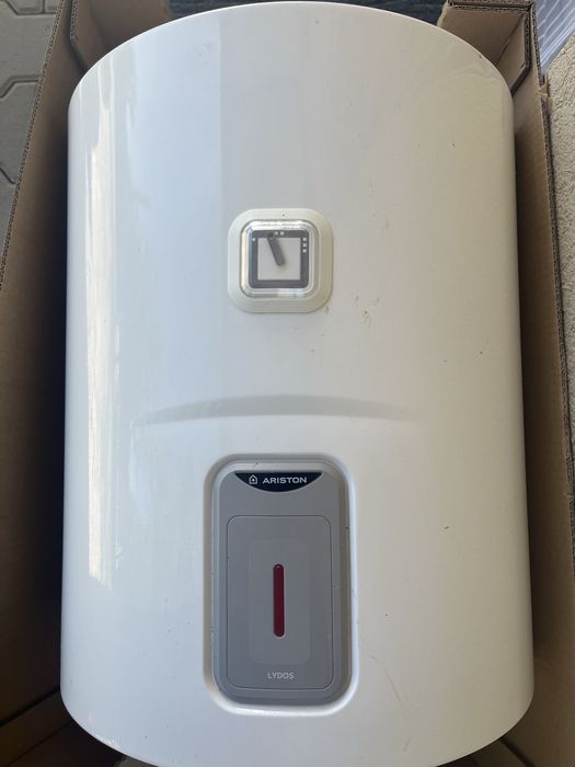 Vând frigider si boiler