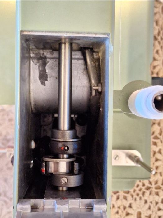 Mașină de cusut vintage Bernina 121 (1956) –  complet funcțională