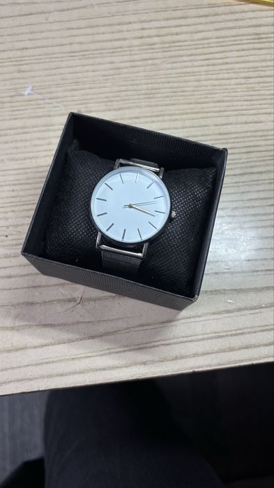 Срочно продаю часы