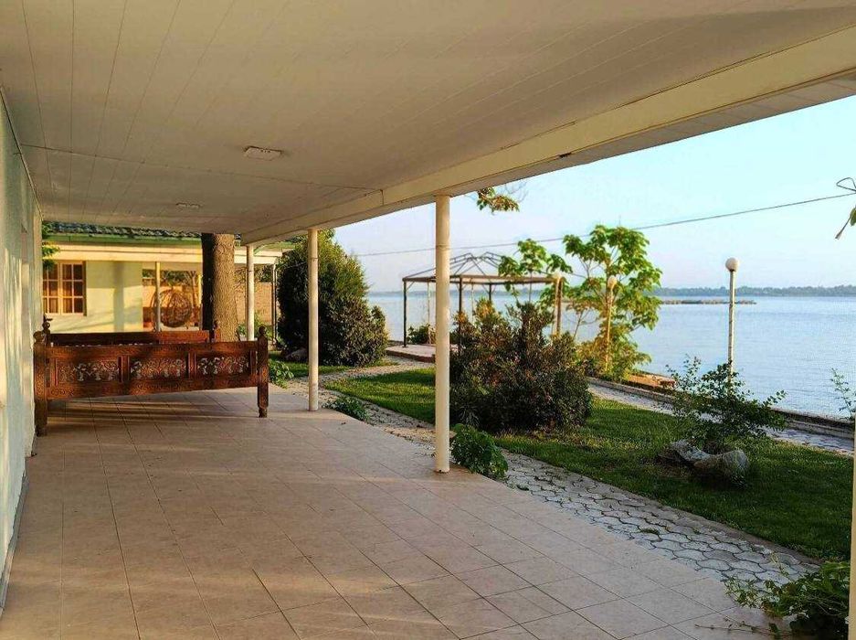 Продаётся зона отдыха (дача) на берегу Ташморя (первая линия).