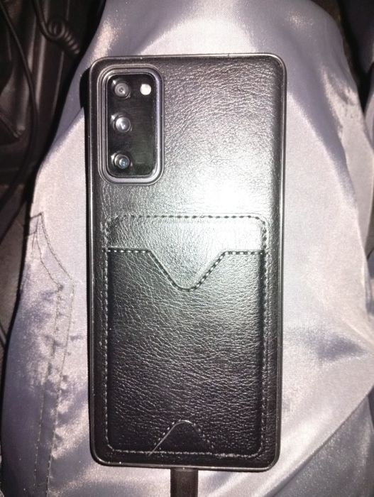 Samsung s20 fe 128gb