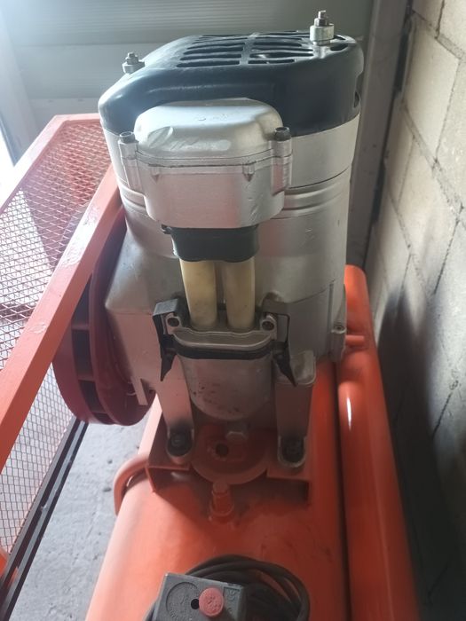 Продам новый компрессор 500000