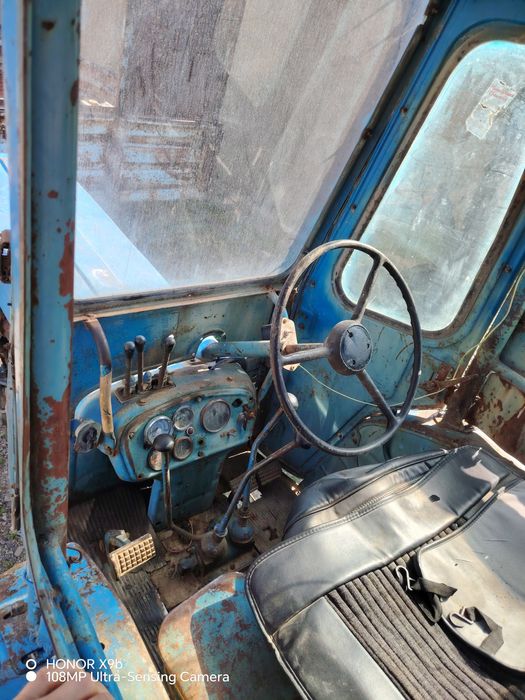 T 28 teaktor sotiladi 1989 yilxolati ishga tayor zavod xolatda