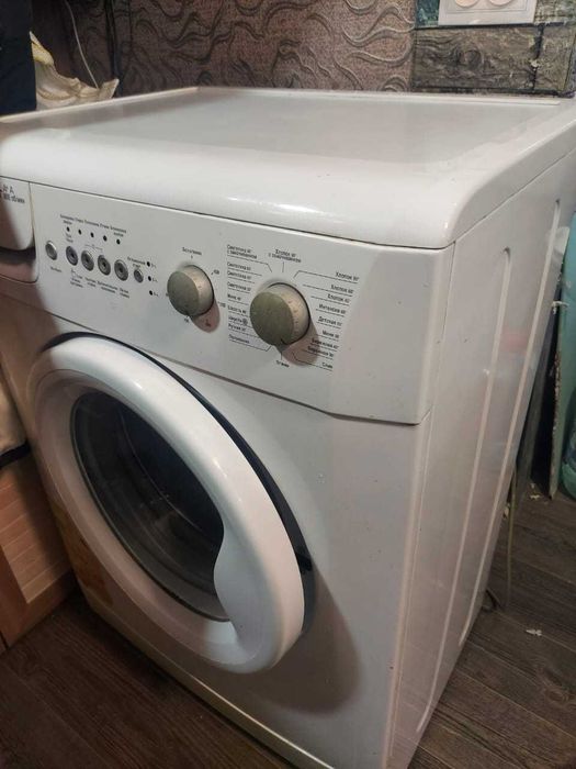 Продам стиральную машинку