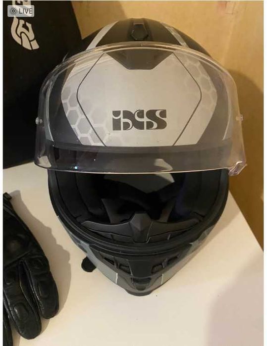 Екип за мотор_яке, каска, ръкавици и раница