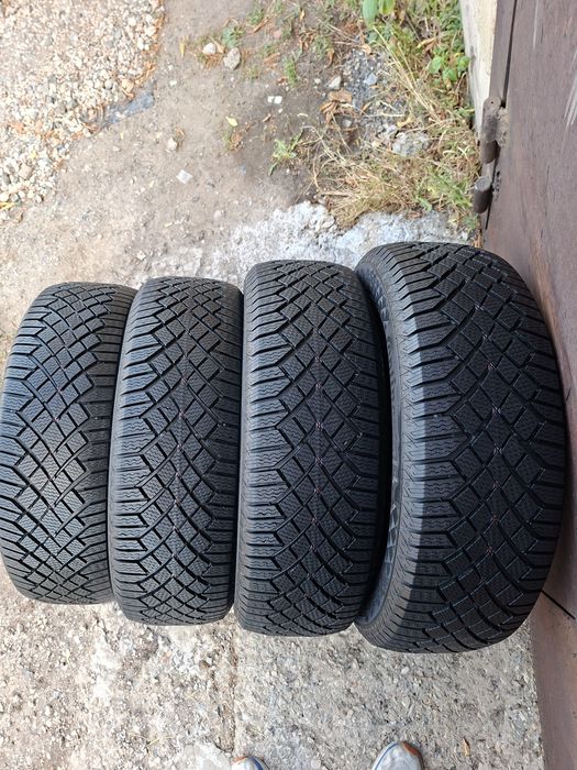 Продам шины 215/65/17 континенталь
