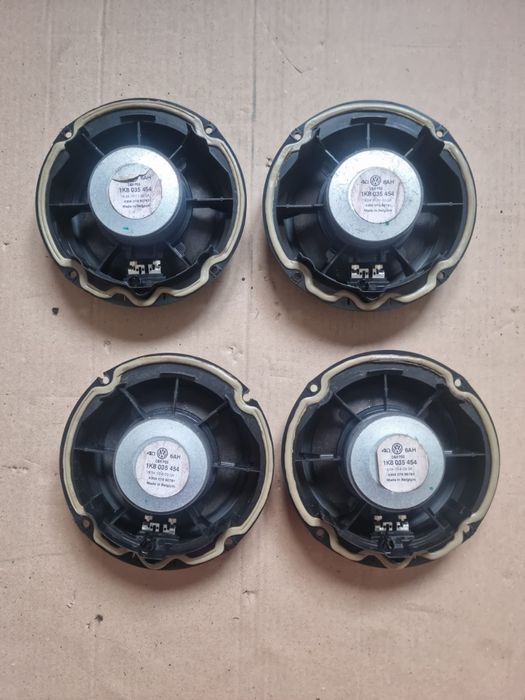 Boxa fata - spate VW Golf 6