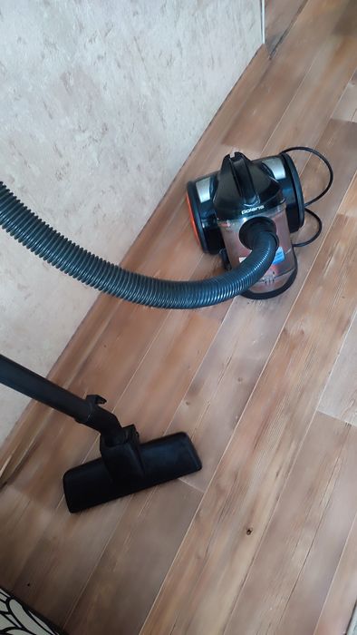 Пылесос Polaris компактный