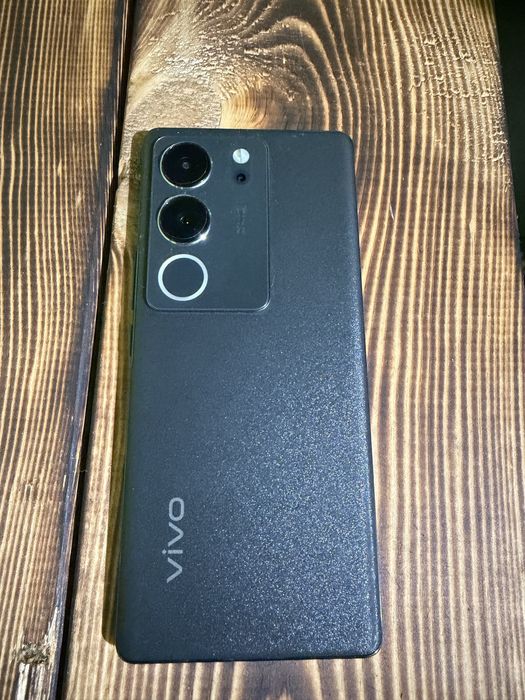 Продам Vivo v29 5G